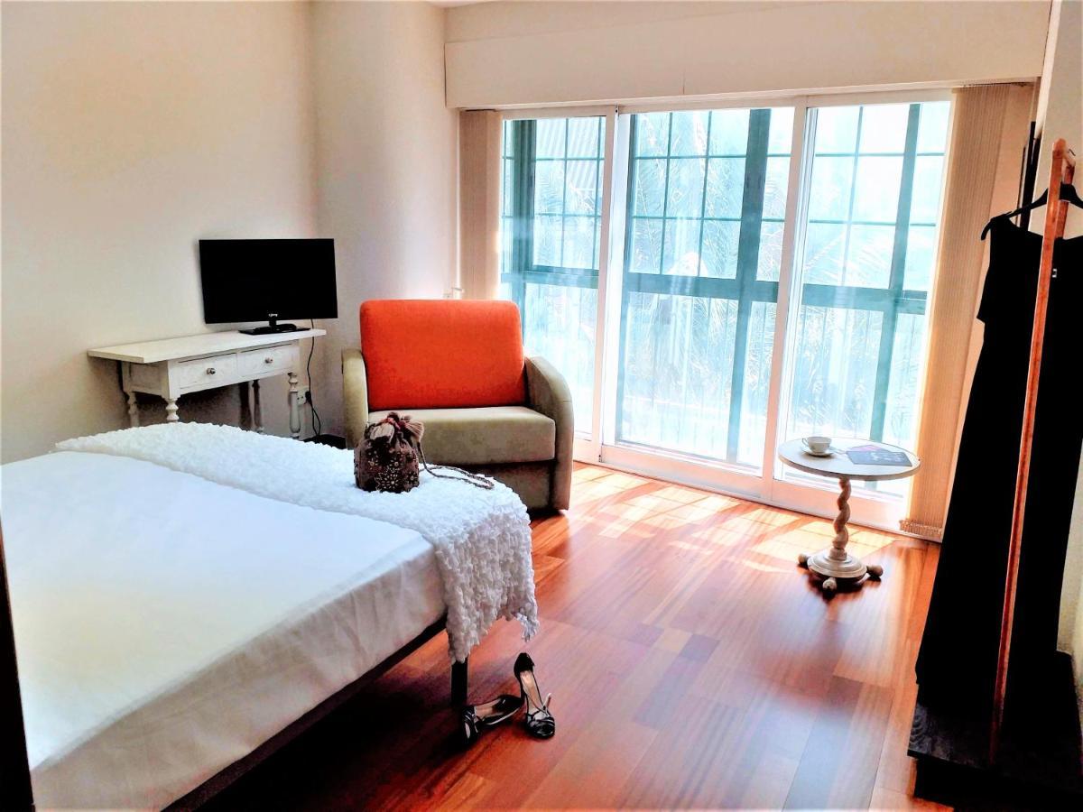 Large Apartment With Large And Sunny Terrace - Garden & Outdoor Gym , Alicante Center Екстер'єр фото